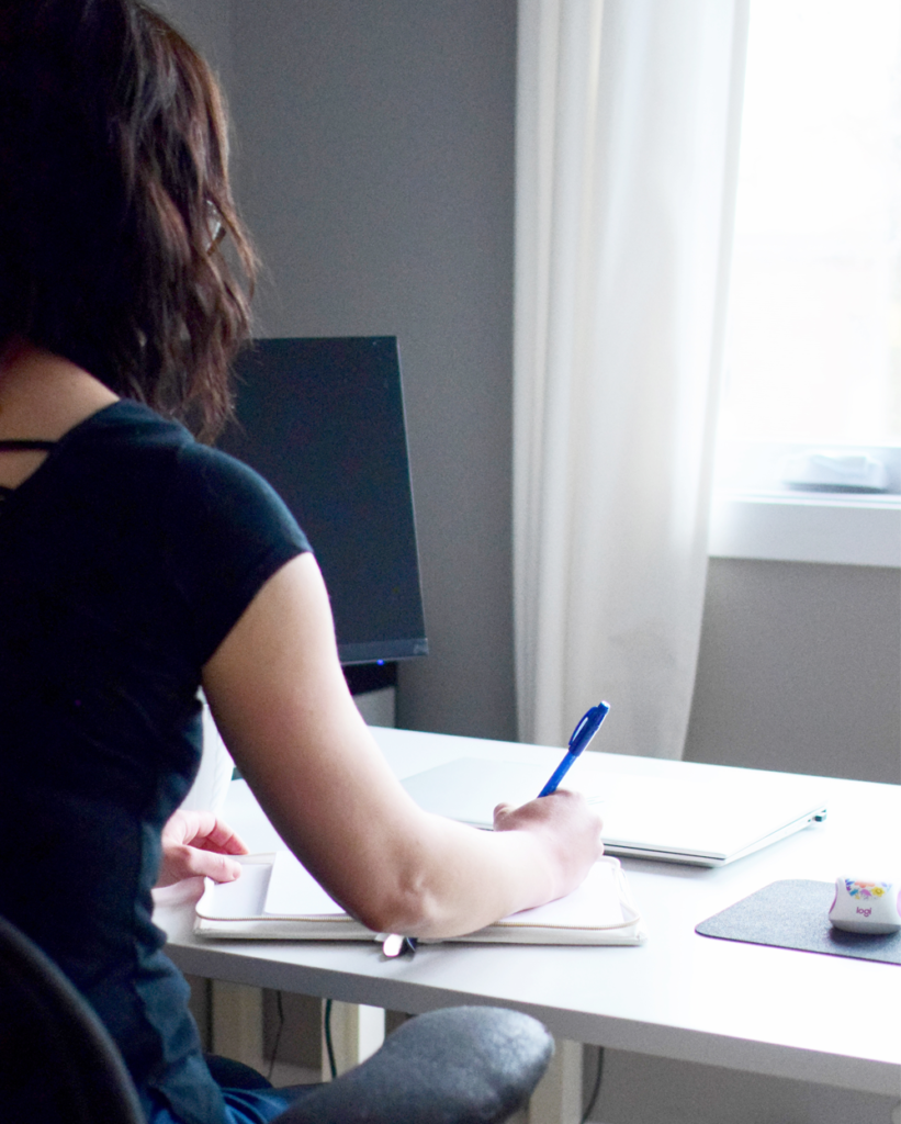 Travail de bureau Rédaction Kalyma